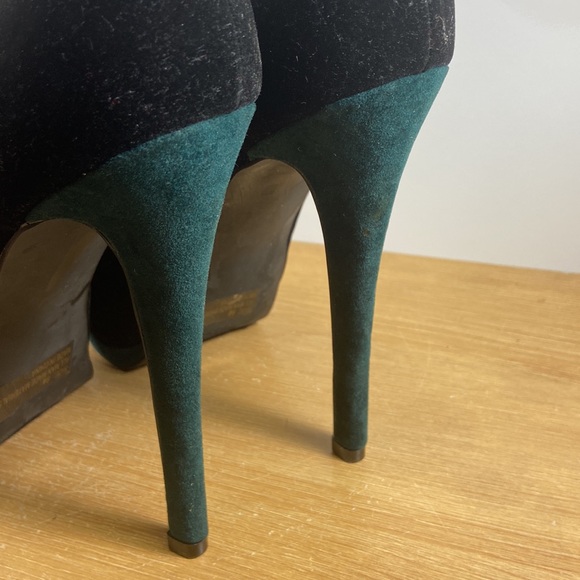 Qupid Faux Suede Peep Toe Heels Size 8.5 Women’s - Picture 10 of 12